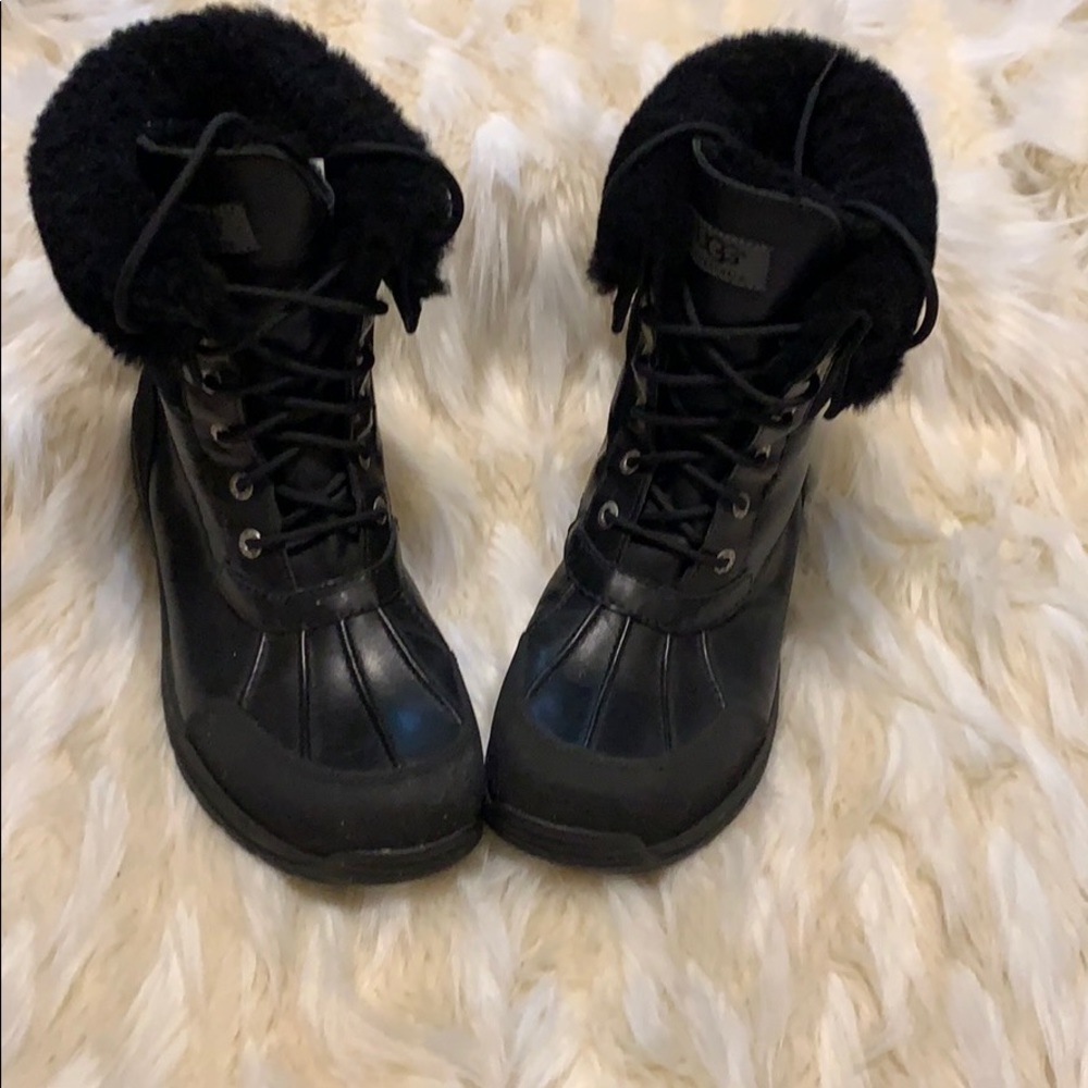 Men’s size 10 UGG boots